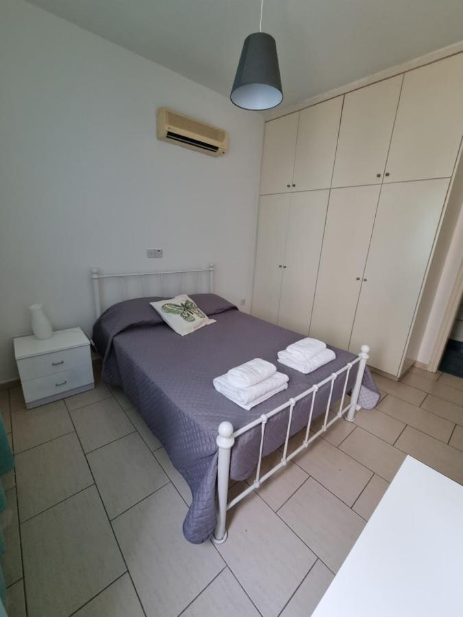 Cosy One Bedroom Apartment In Pafos Exteriör bild
